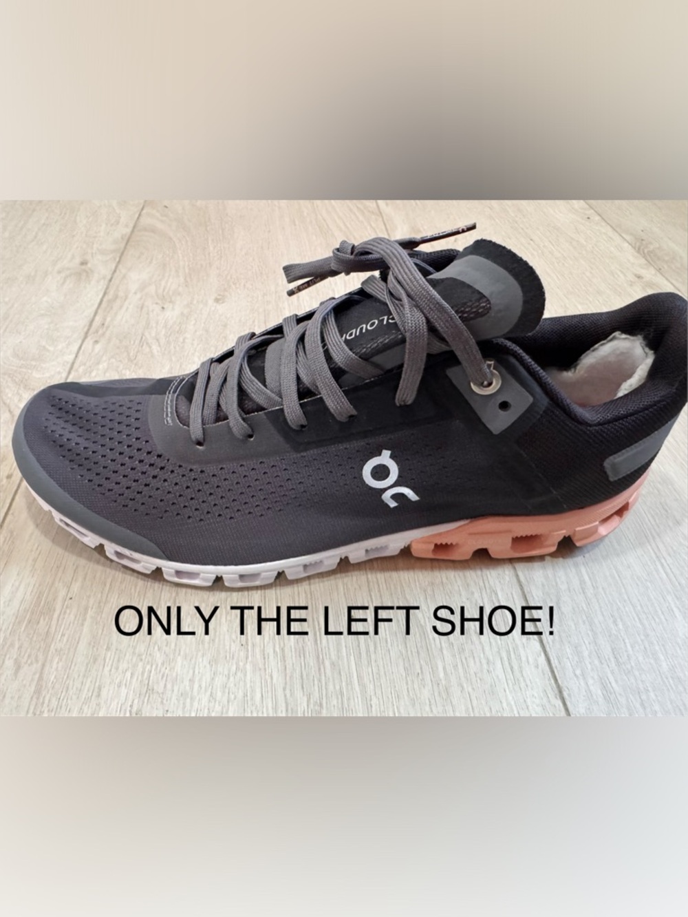 ON RUNNING CLOUDFLOW LEFT SHOE ONLY SZ: 10 Women's Replacement / Amputee